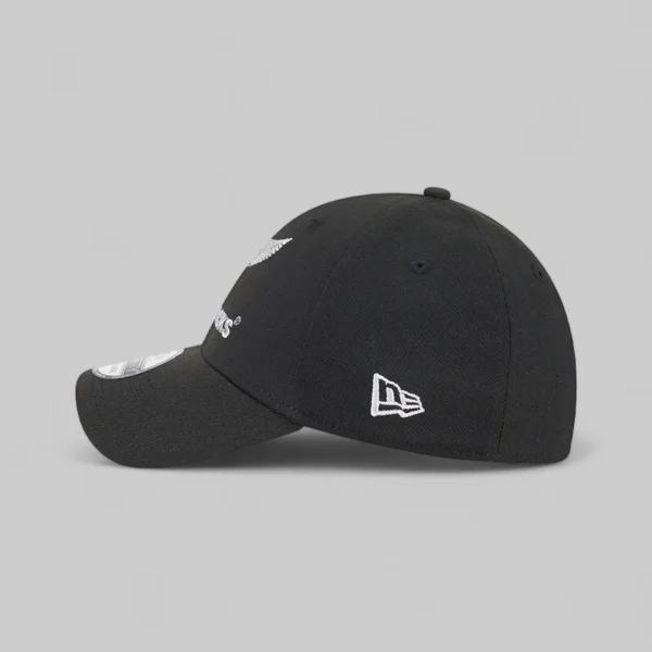 All Blacks New Era 39Thirty Metallic Silver Cap - Image 4